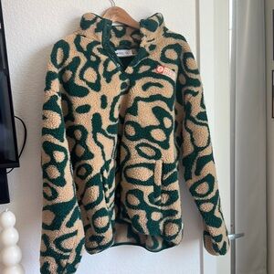Parks Project - Yellowstone Geysers Trail High Fleece in green